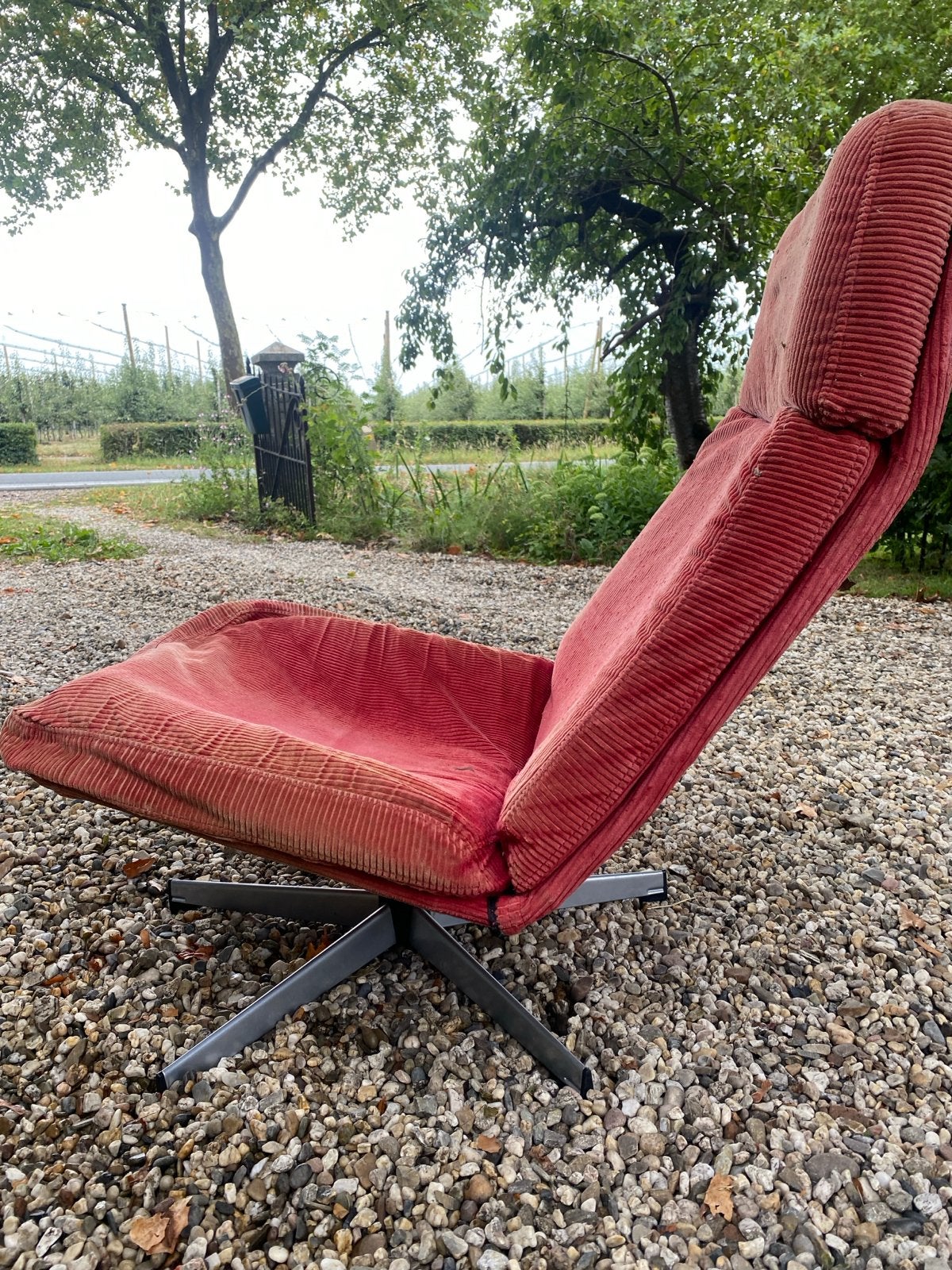 Vintage fauteuil rood ribstof Ikea, Ophalen, Gebruikt, 75 tot 100 cm, Stof