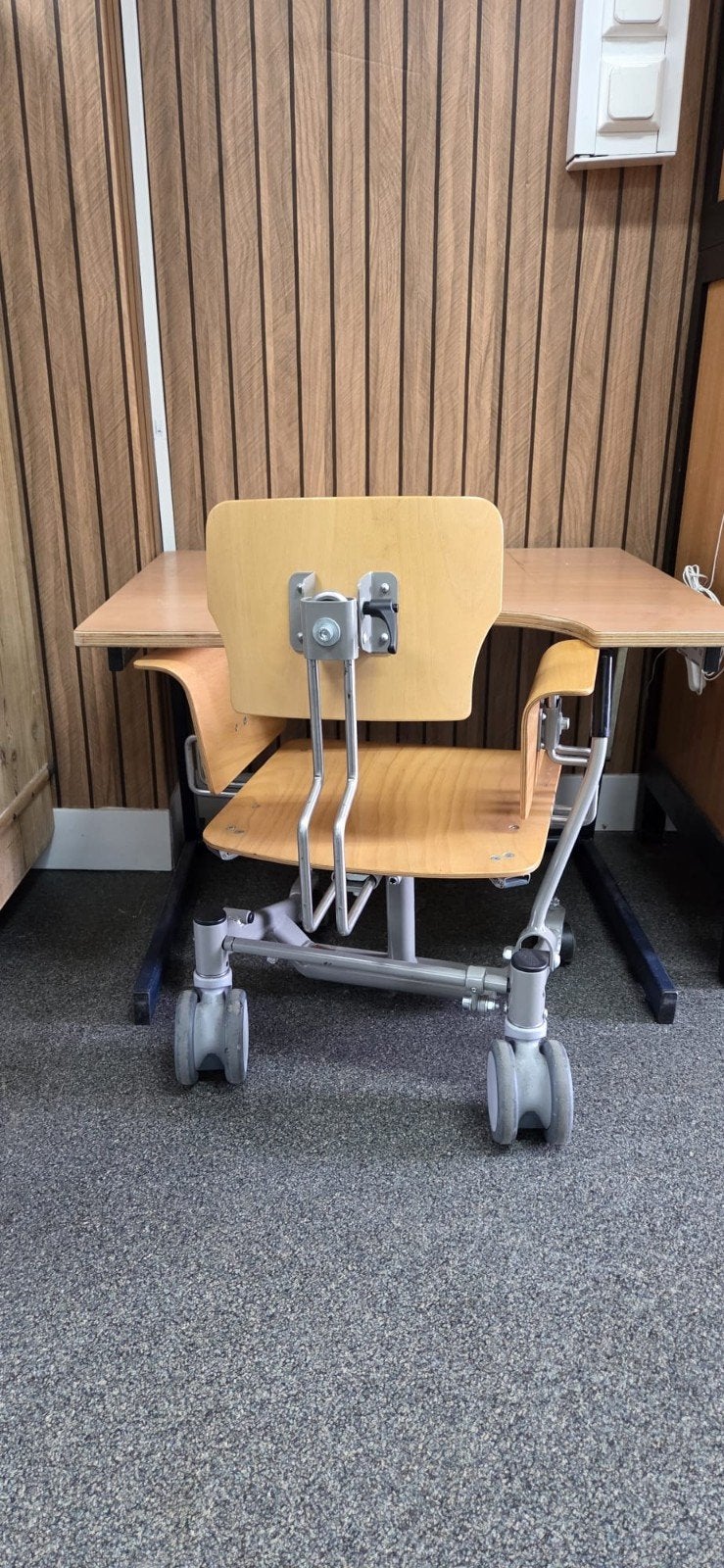 Medisch kinder bureau, Kinderen en Baby's, Kinderkamer | Tafels en Stoelen, Ophalen