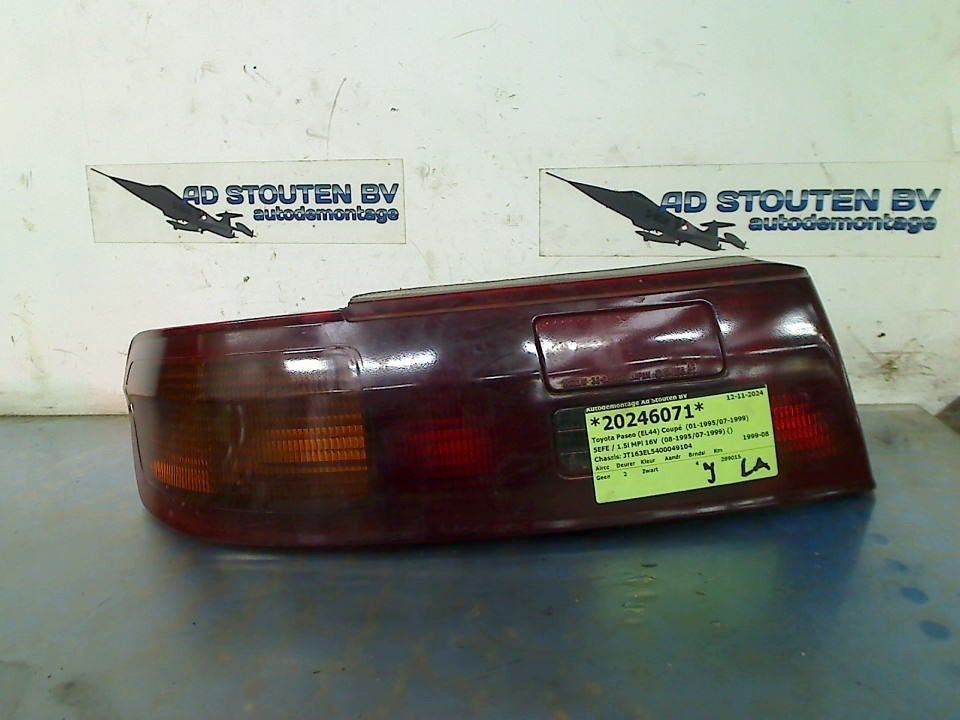 Achterlicht Links Toyota Paseo (EL54) 1999 3308912, Auto-onderdelen, Gebruikt, Kundenbetreuung@toyota.de, Toyota-Allee 2, Köln 50858, , Duitsland