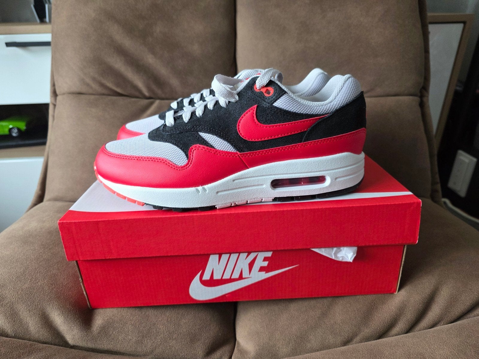 nike air max 1 crimson red nieuw in doos Maat 41, Nike air max, Overige kleuren, Sportschoenen, Nieuw