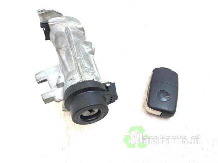 Kontaktslot + Sleutel van een Volkswagen Caddy, Gebruikt, -, Volkswagen, -