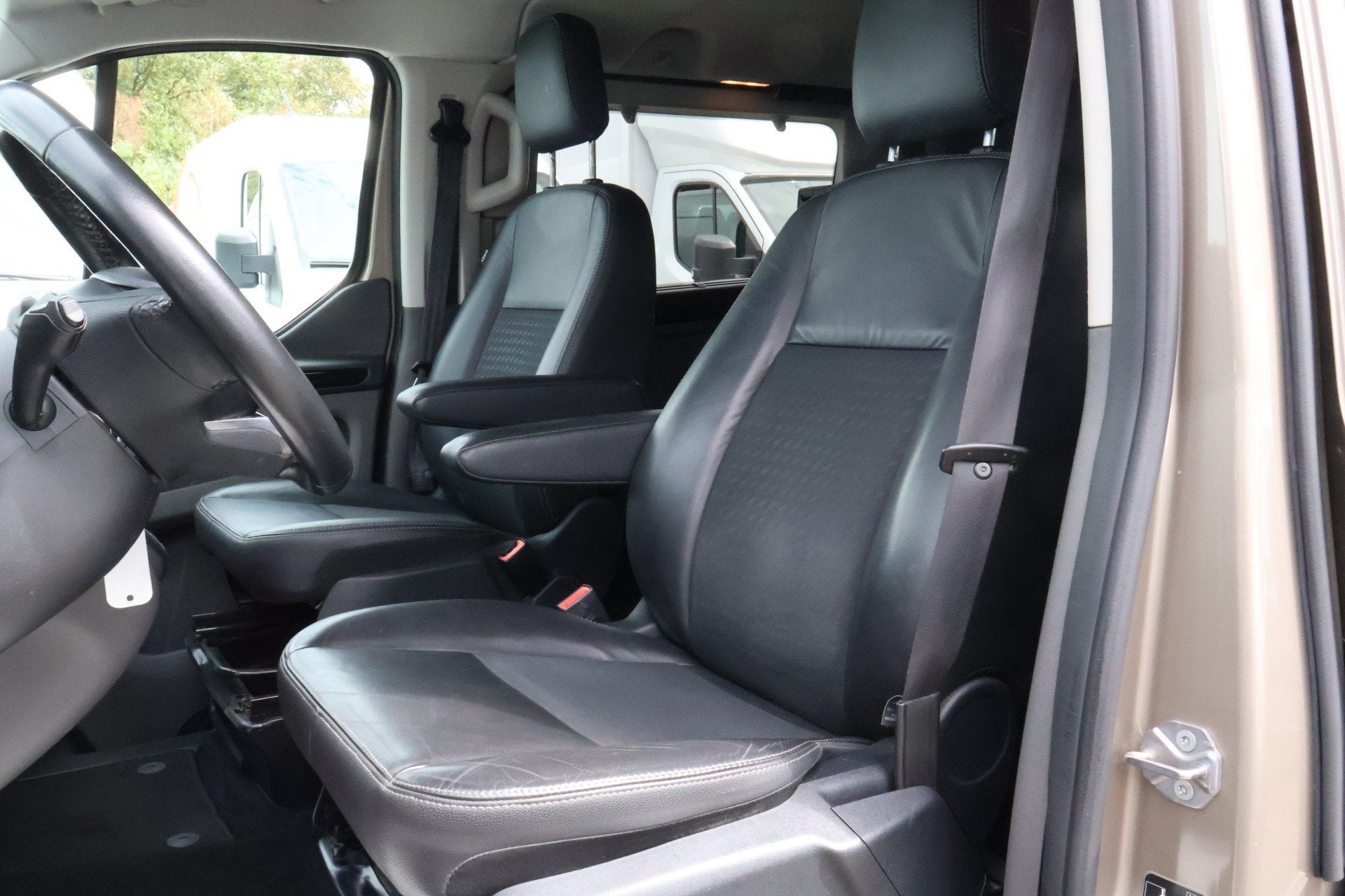 Ford Transit Custom 2.0 TDCI L1 H1 Sport DC Automaat, Lichtsensor, Gebruikt, Euro 6, 4 cilinders