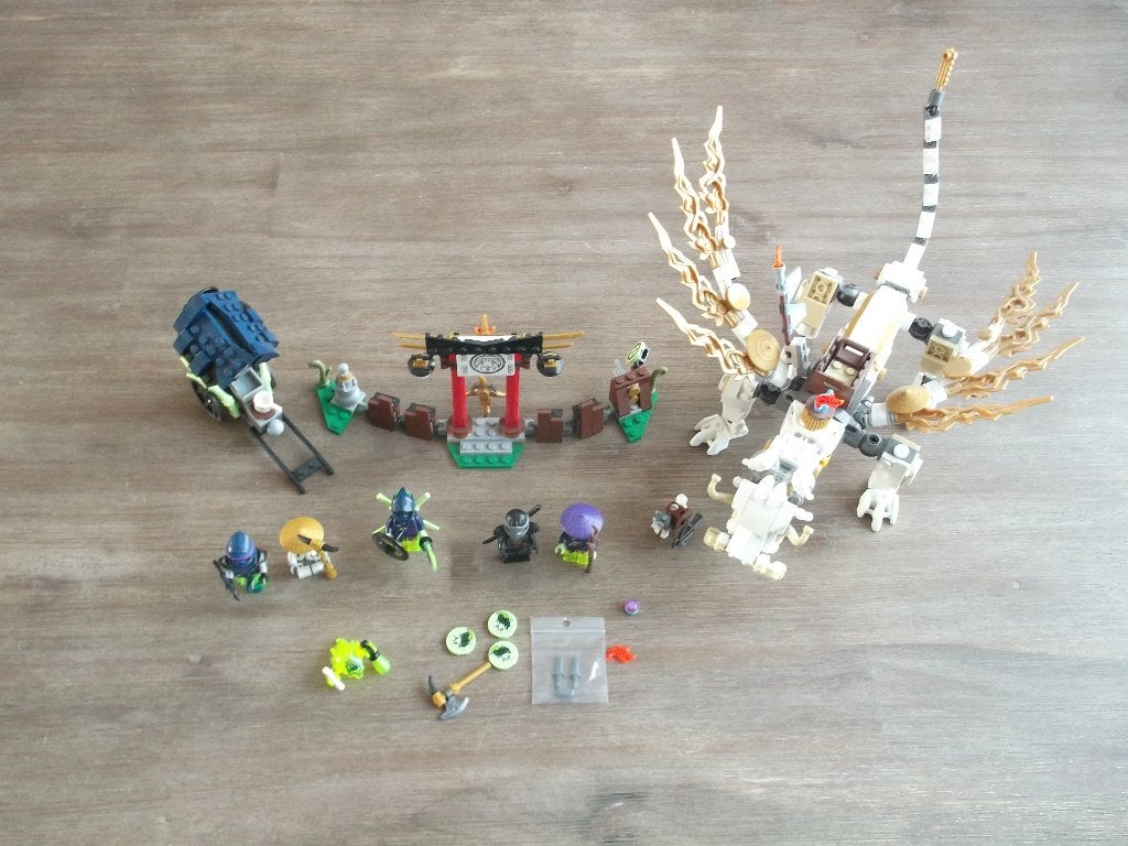 lego ninjago 70734 master wu dragon (2015), Gebruikt, Lego, Ophalen of Verzenden, Ninjago