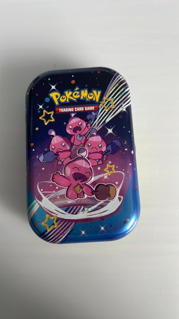 Lege Paldean Fates Tinkatink Mini Tin, Hobby en Vrije tijd, Verzamelkaartspellen | Pokémon, Ophalen of Verzenden, Overige typen