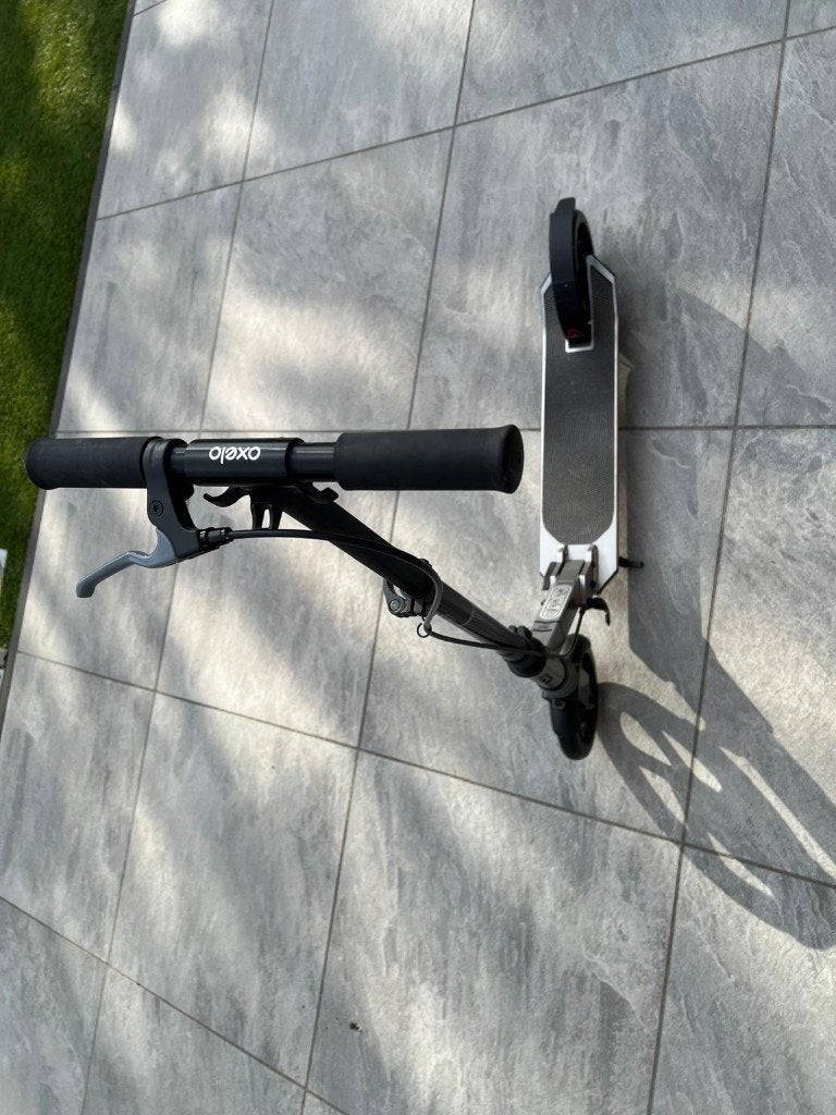 Very neat, Oxelo Mid 9 Scooter Foldable Black, Fietsen en Brommers, Steps, Ophalen, Zo goed als nieuw, Gewone step, Oxelo (Decathlon)