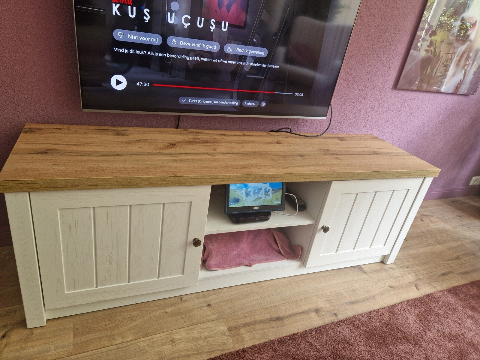TV meubel zo goed als nieuw, Huis en Inrichting, Ophalen, 150 tot 200 cm, Zo goed als nieuw, Minder dan 100 cm