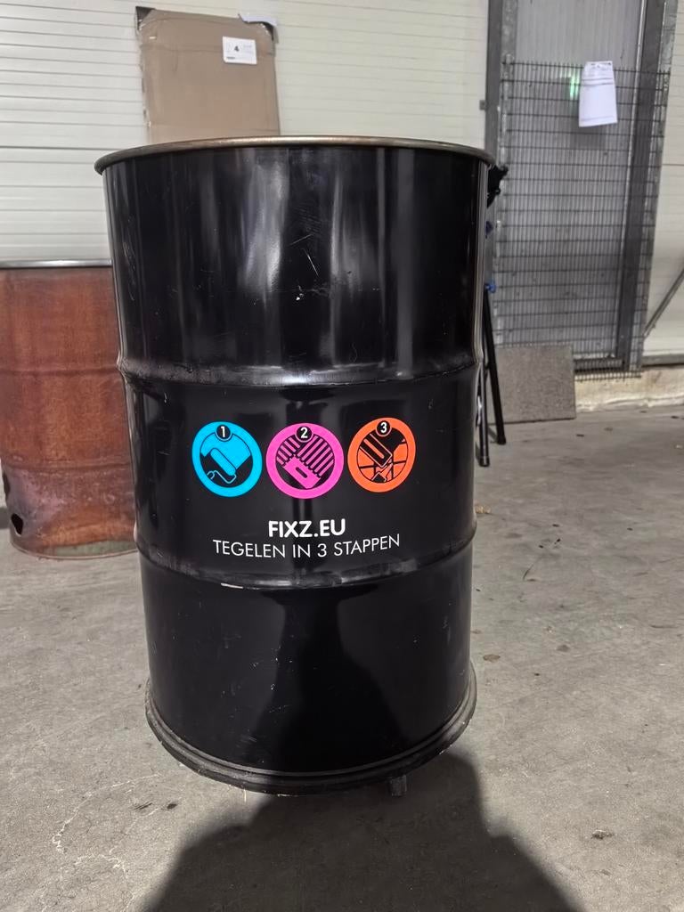 Nieuwe vuurton op wielen mag weg voor 40 euro, Ophalen, Zo goed als nieuw