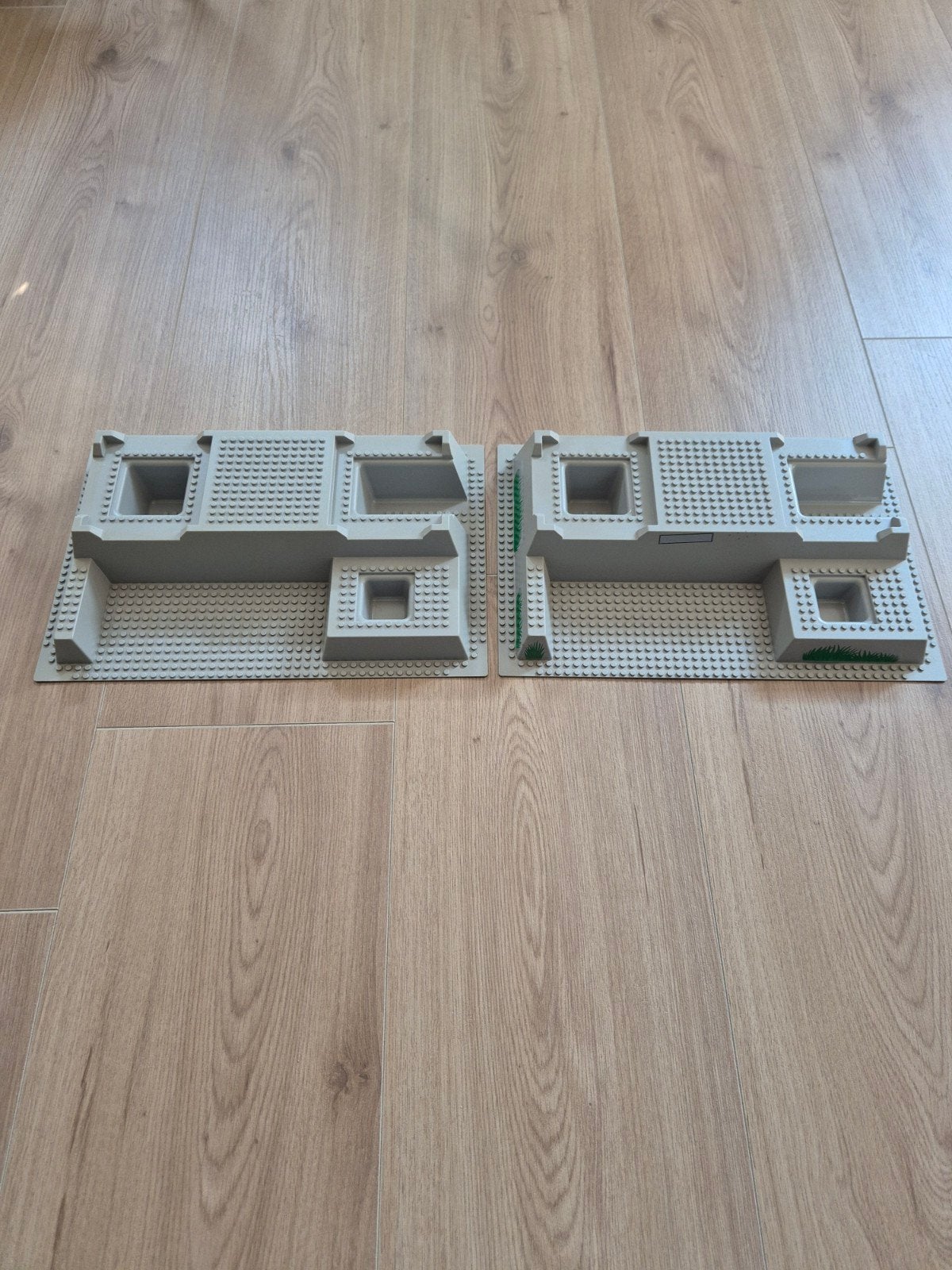 Lego bouwplaten grondplaten sets 7892 & 7237 51542pb002, Lego, Ophalen of Verzenden, Compleet, Grondplaat