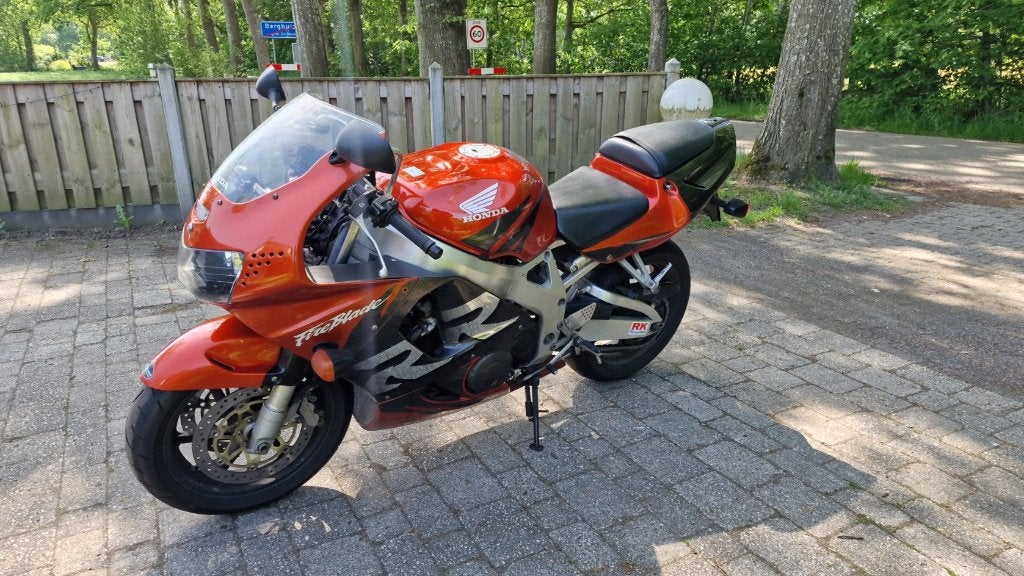 Honda cbr900rr fireblade, Motoren, Sportuitlaat, 4 cilinders, Motorrijbewijs A, 900 cc
