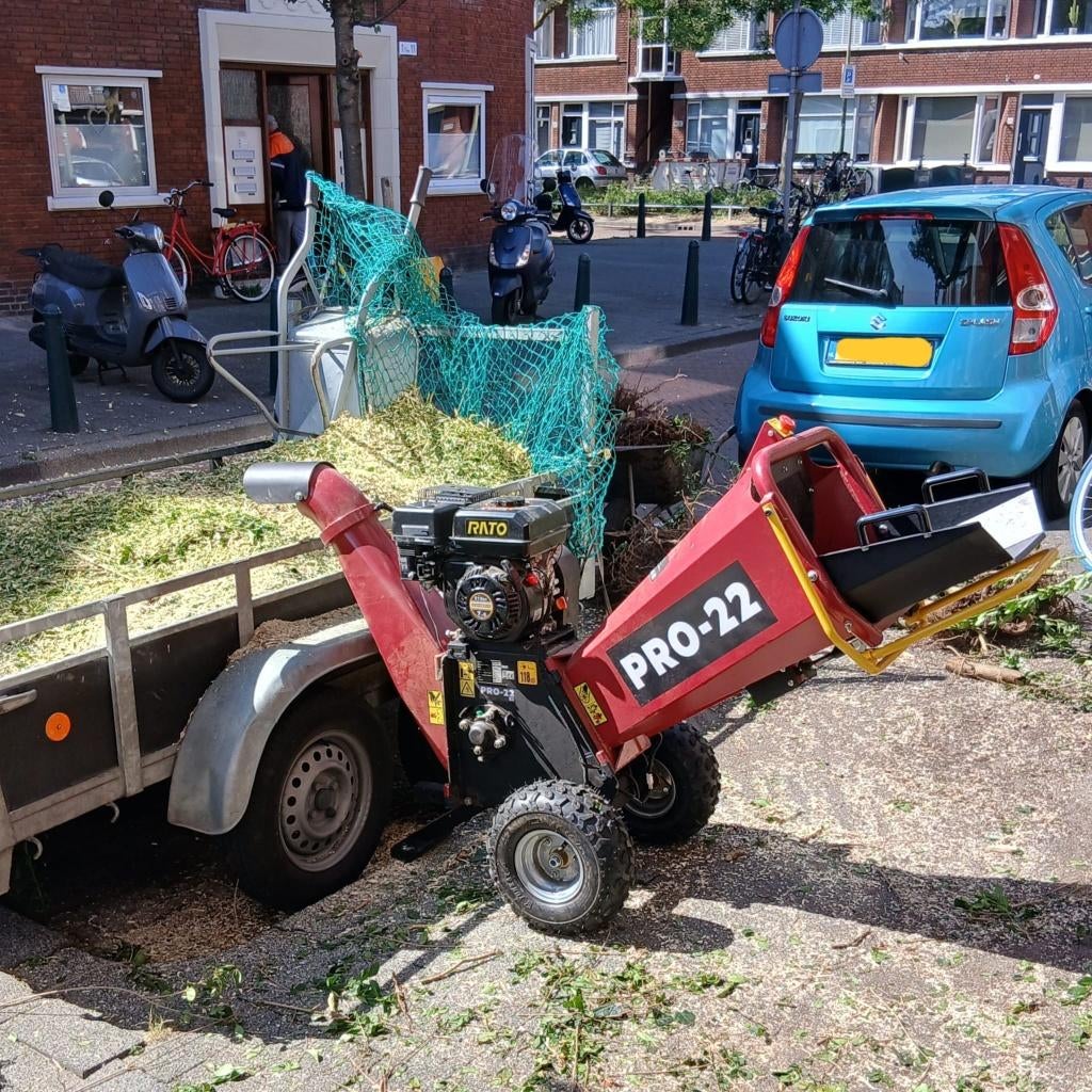 TE HUUR: Hakselaar Den Haag e.o. | versnipperaar tot 10 cm., Tuin en Terras, Hakselaars, Zo goed als nieuw, Benzine, Ophalen of Verzenden