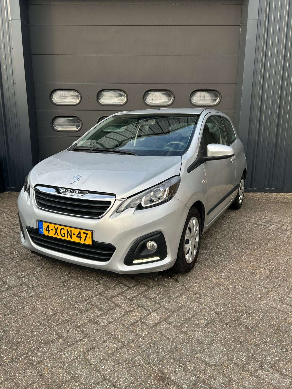 Peugeot 108 1.0 12V E-vti 68PK 2014 Grijs, Voorwielaandrijving, 31 €/maand, 4 stoelen, Origineel Nederlands