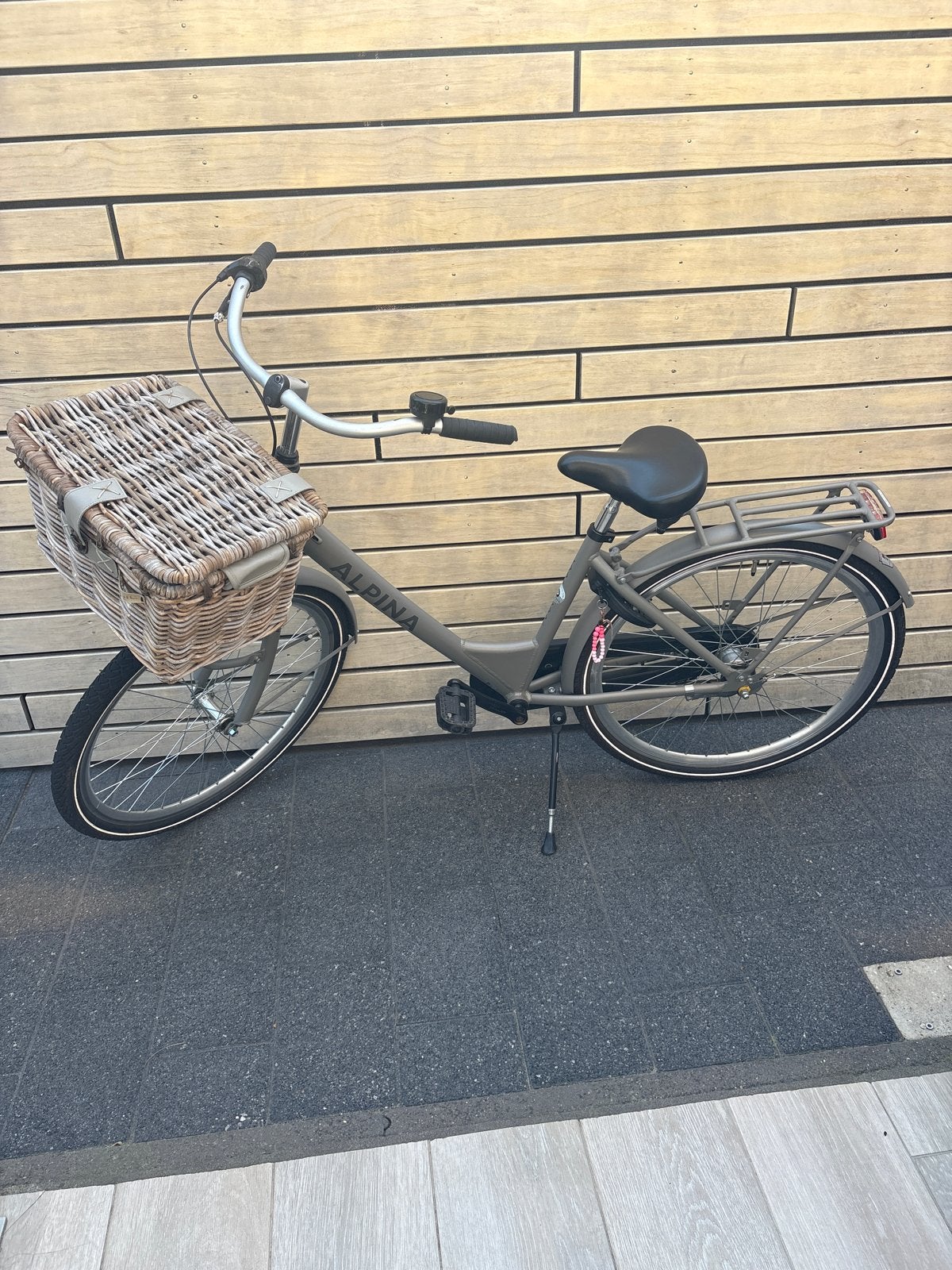 Alpina fiets met mand - Zo goed als nieuw, (Extra) lage instap, Zo goed als nieuw, 50 tot 53 cm, Trommelrem