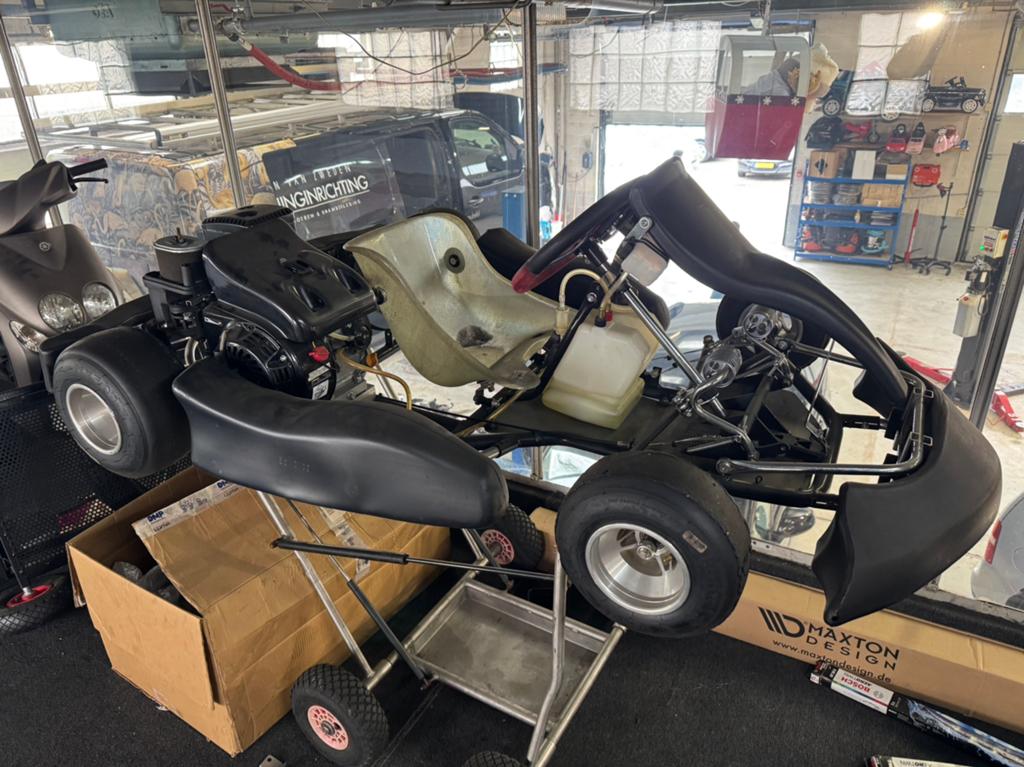 parolin rocky 160cc met pendaalverlening mychron4 stuur, Sport en Fitness, Karting, Ophalen of Verzenden, Nieuw, Kart