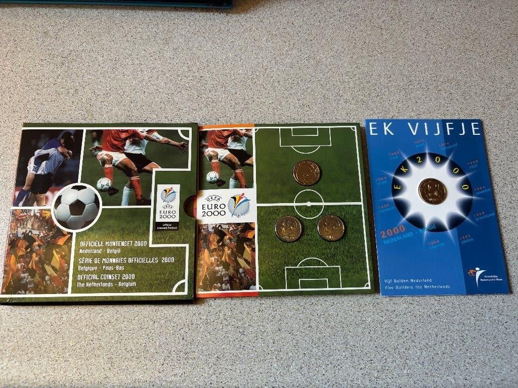EK 2000 Vijfje en Officiële Muntenset Nederland-België, Ophalen of Verzenden, Koningin Beatrix, Overige waardes, Setje