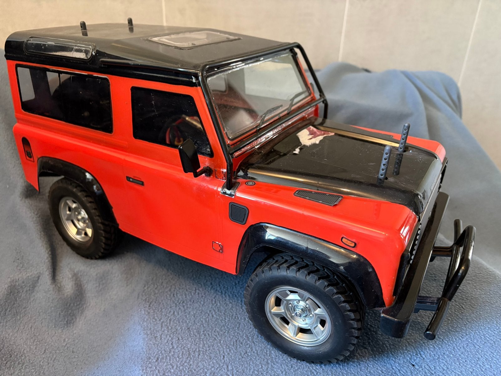 Tamiya Landrover Defender RC auto -ESC+stuurservo, Ophalen of Verzenden, Gebruikt, 1:5 t/m 1:8, Auto