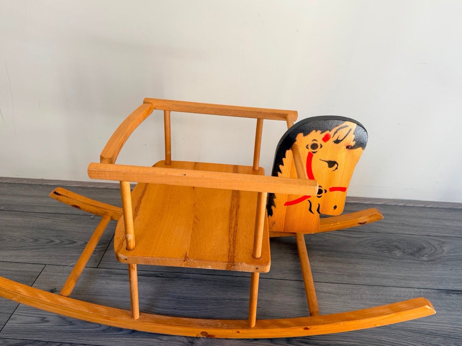 Vintage houten hobbelpaard / schommelstoel voor kinderen, Kinderen en Baby's, Speelgoed | Houten speelgoed, Ophalen, Gebruikt