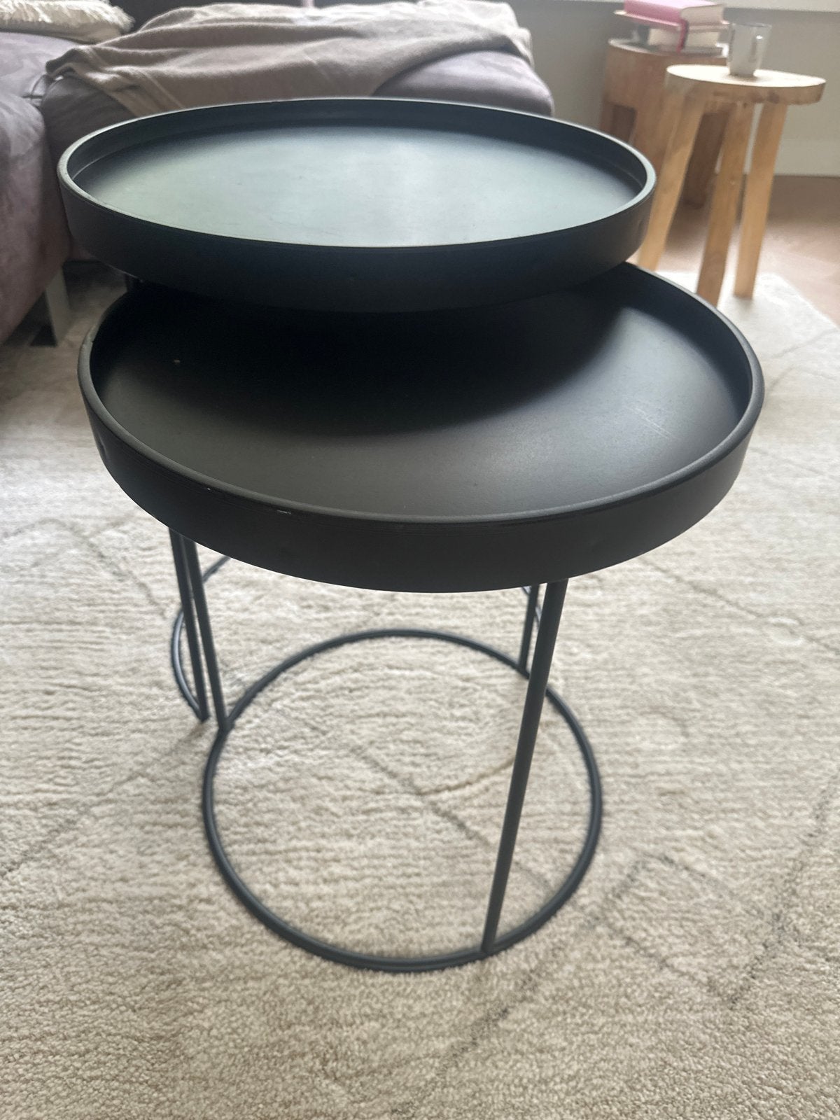 Set van 2 zwarte bijzettafels - industrieel design, Minder dan 55 cm, Gebruikt, Metaal of Aluminium, Rond