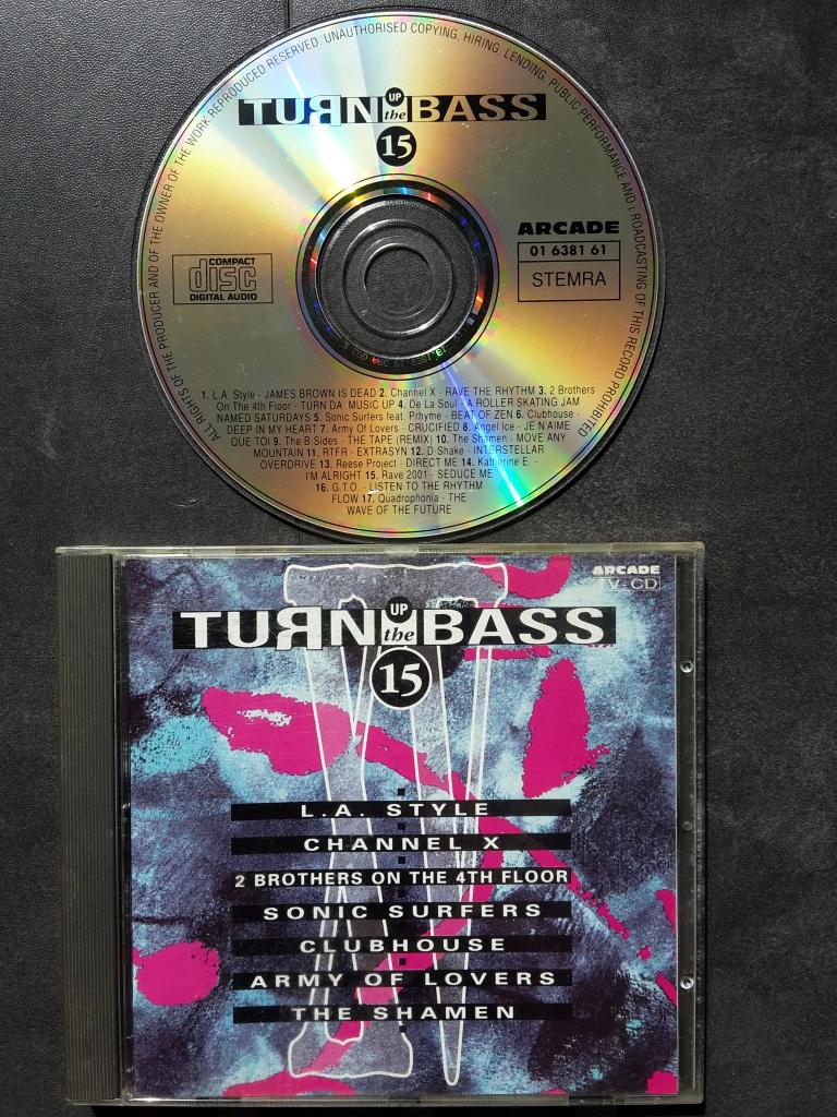 CD - Turn up the Bass 15 - Oldschool Rave Hardcore, Ophalen of Verzenden, Zo goed als nieuw, Overige genres