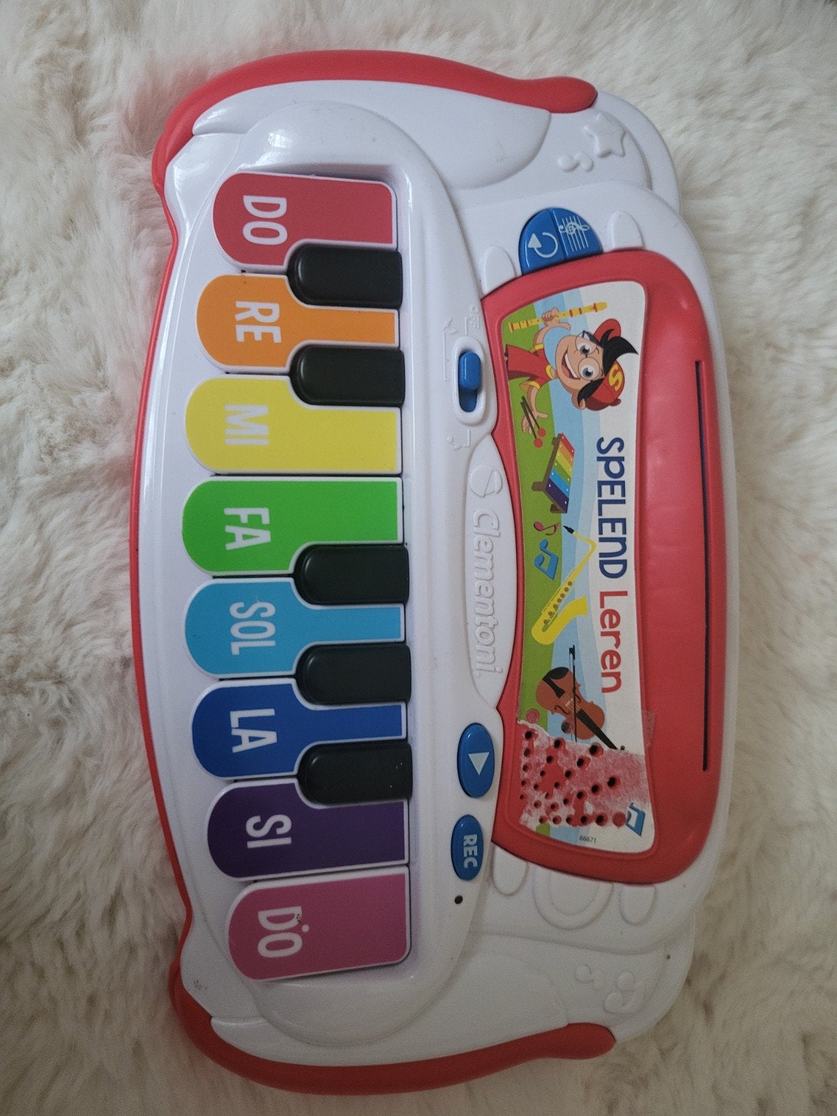 Foto 2 van Clementoni kinder piano met muziek