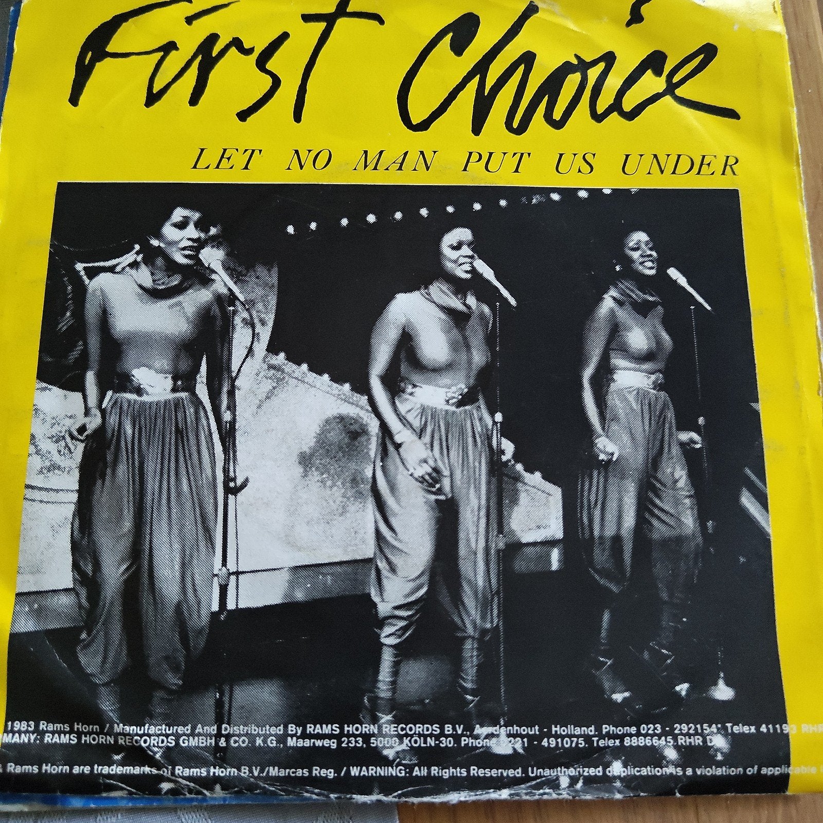 First Choice - Let No Man Put Us Under (Single), Ophalen of Verzenden, Gebruikt, 7 inch