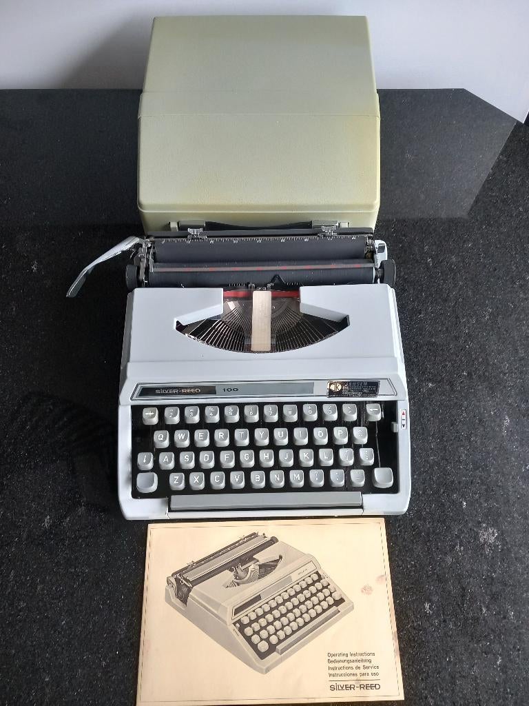 Silver-Reed 100 Typemachine –Jaren 70 + Handleiding & Kap, Diversen, Typemachines, Zo goed als nieuw, Ophalen of Verzenden