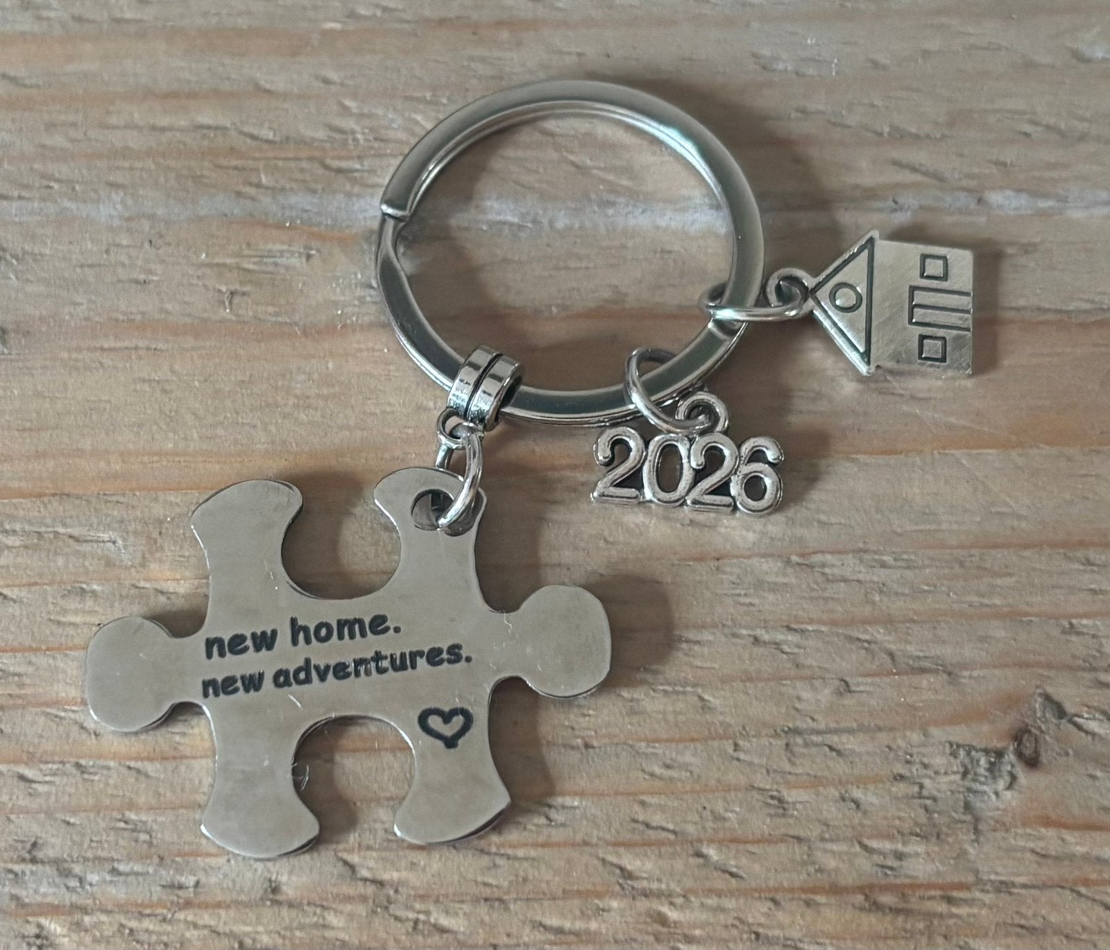 Sleutelhanger new adventure, Ophalen of Verzenden, Zo goed als nieuw