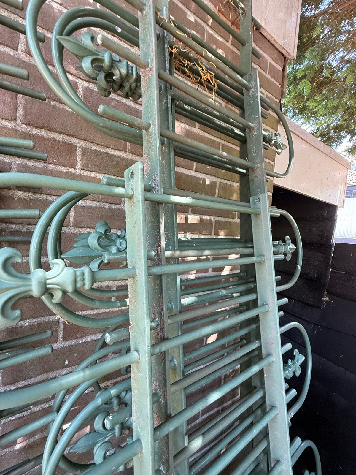 Sierhekwerk met poort - Groen ijzeren tuinhek, Ophalen, Met poort, Gebruikt, Sierhekwerk