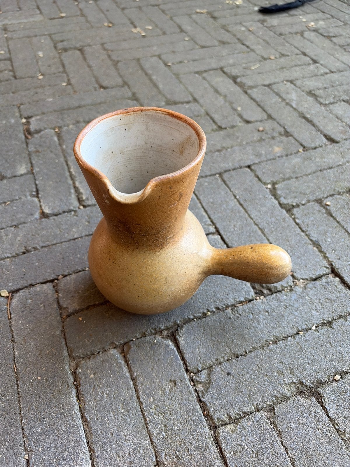 Antiek Frans schenkkannetje van aardewerk, Antiek en Kunst, Antiek | Keramiek en Aardewerk, Ophalen