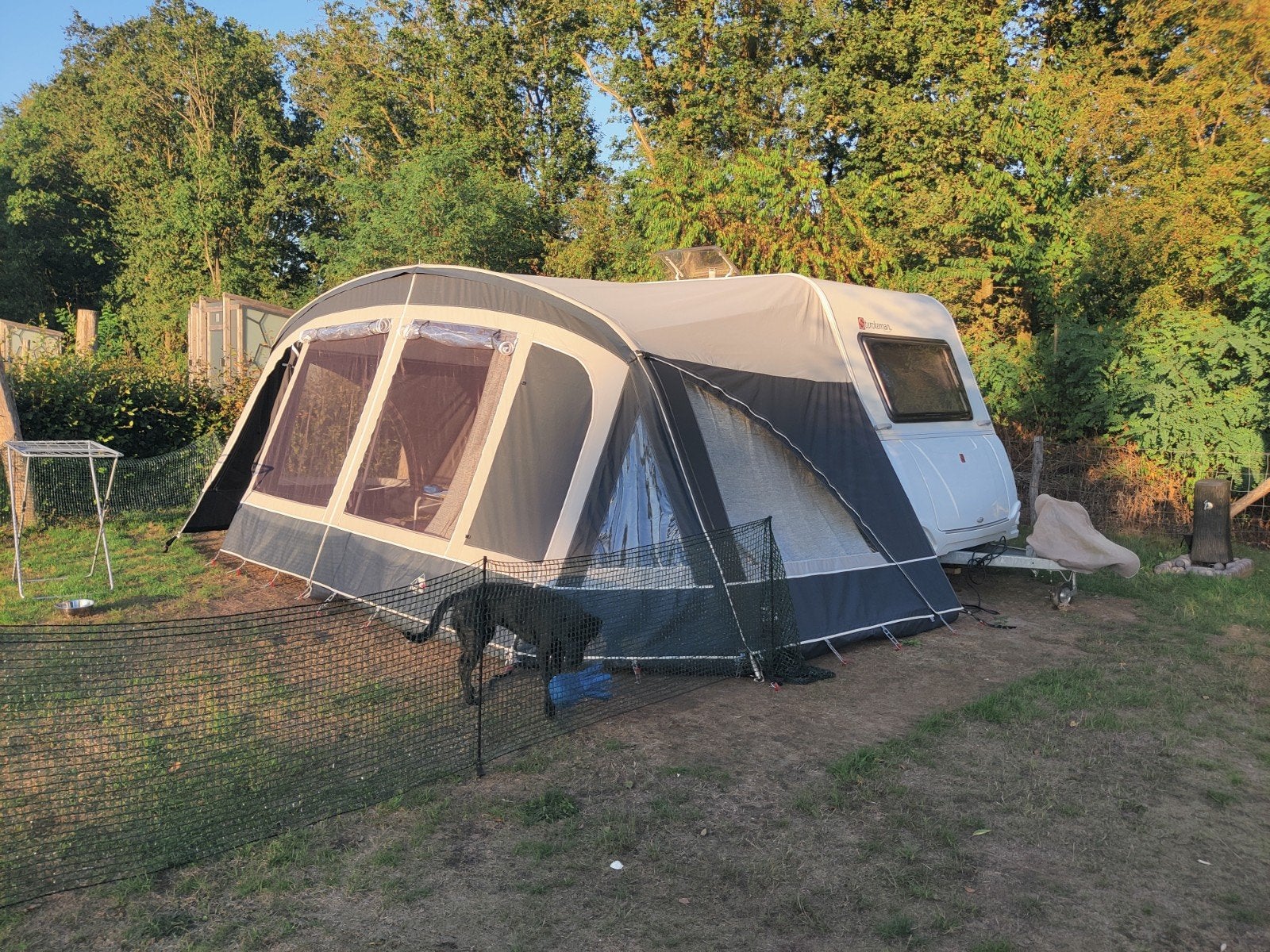Doréma Porto Caravanluifel Maat 10 met Aluminium Stokken, Ophalen, Zo goed als nieuw