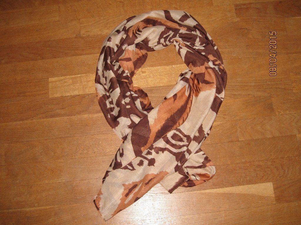 Bruine dunne sjaal, Maat 46/48 (XL) of groter, Ophalen of Verzenden, Onbekend, Sjaal