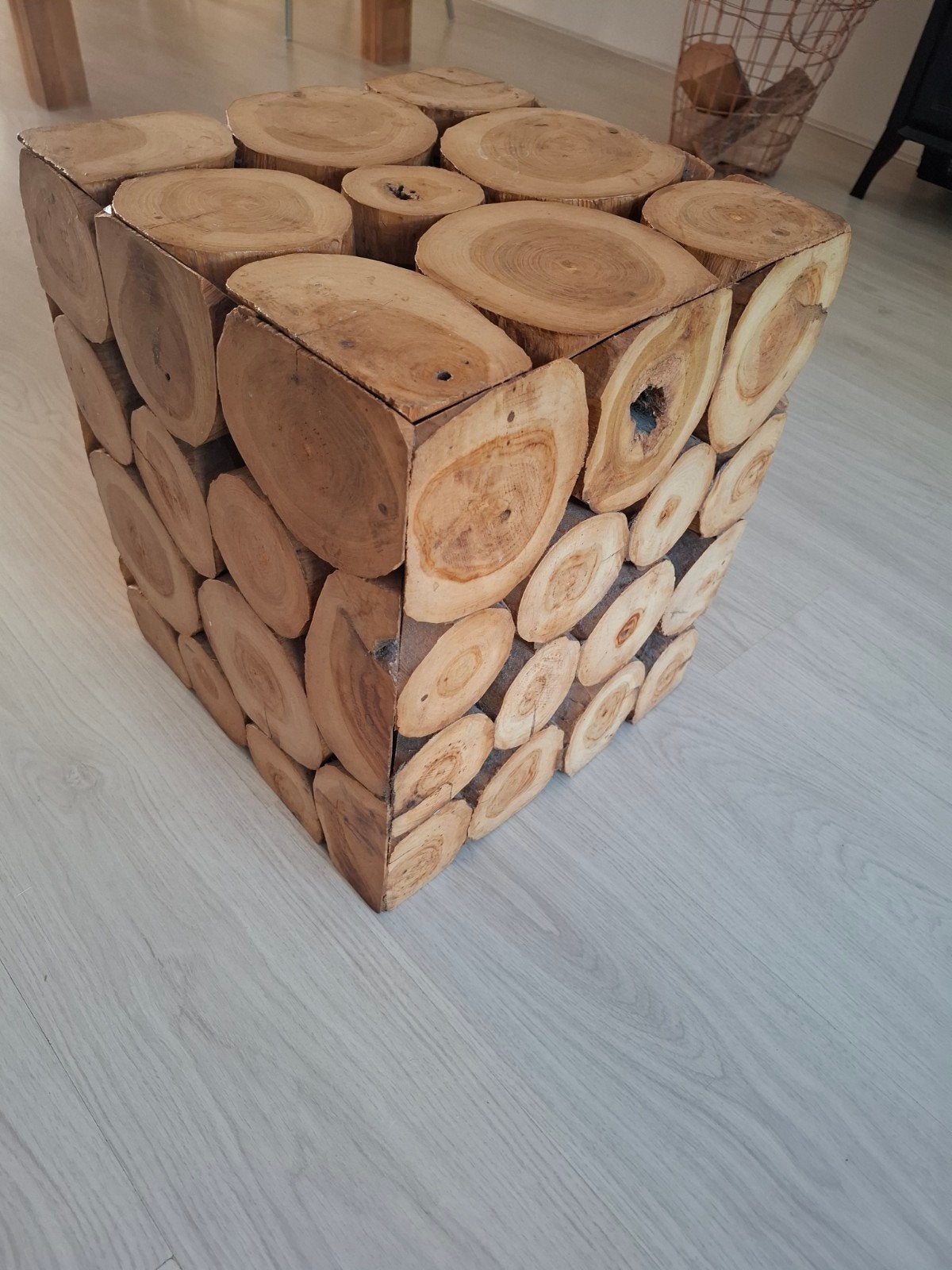 Bijzettafel van boomstammetjes, Huis en Inrichting, Ophalen, Minder dan 45 cm, Minder dan 55 cm, Gebruikt