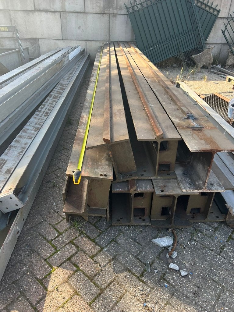 Partij zware HEB320 balken met lengte 7,7m., Ophalen, Gebruikt, IJzer