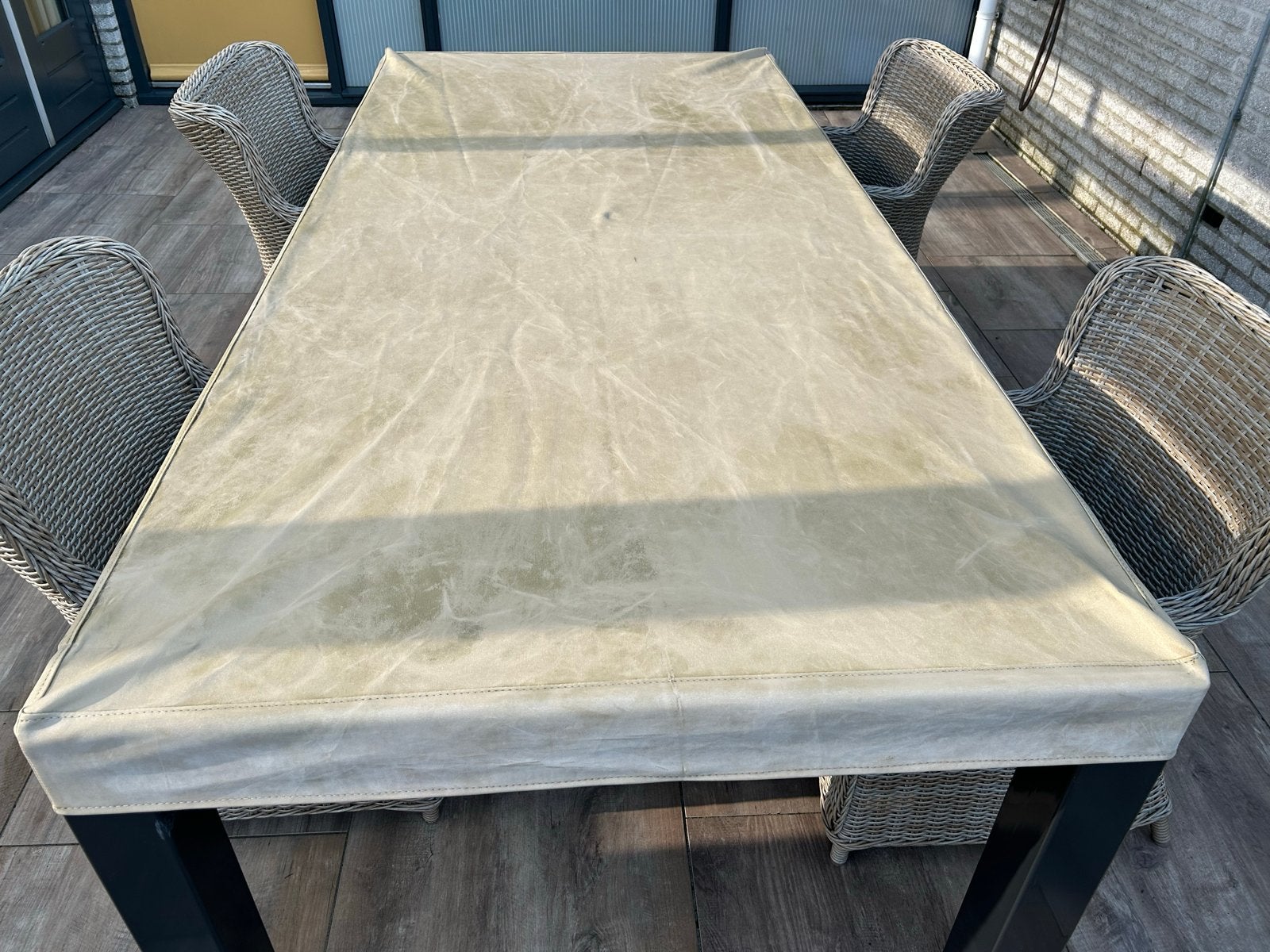 Foto 11 van Gryllr Buitentafel met Teppanyaki plaat