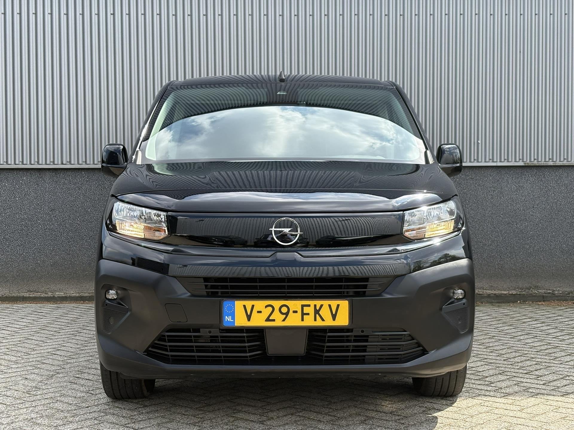 Opel Combo Cargo GB 1.5 Diesel 131pk L2H1 | Automaat | Navig, Stof, Gebruikt, 4 cilinders, Zwart