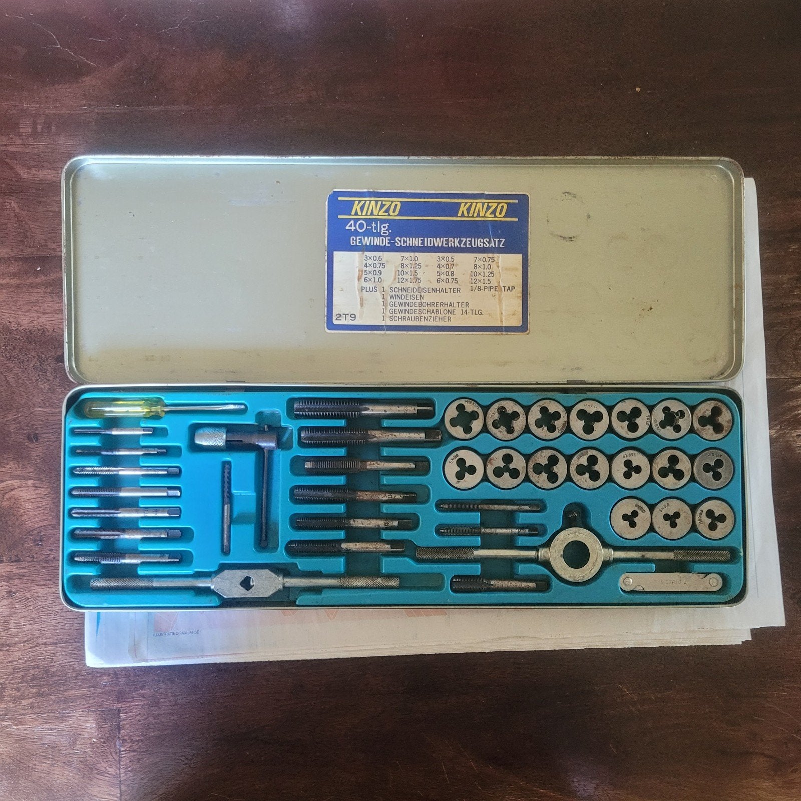 Draadtap set kinzo, Ophalen