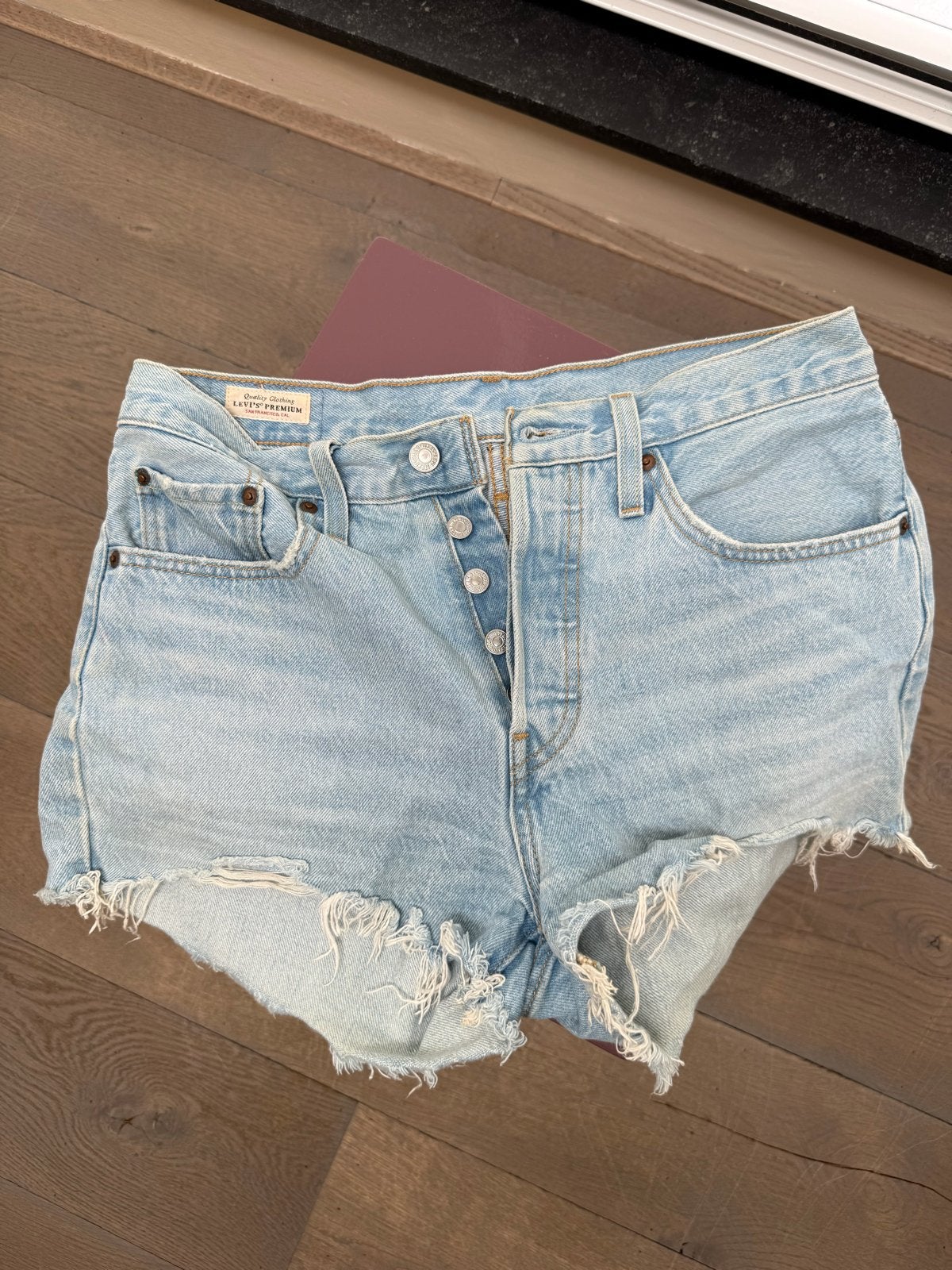 Levi's 501 spijkerbroekje maat 27, Kort, Blauw, Ophalen of Verzenden, Maat 36 (S)