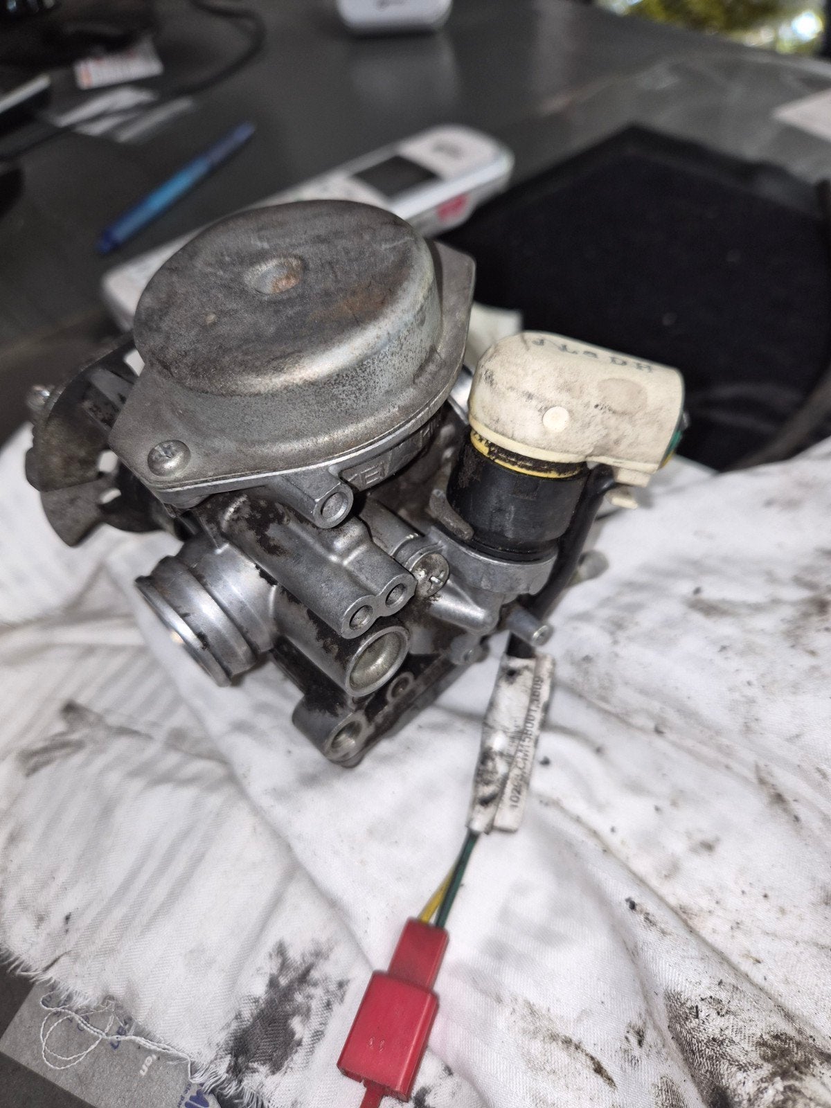 vespa 4 kleppen carburateur, Ophalen, Gebruikt, Carburateur, Vespa