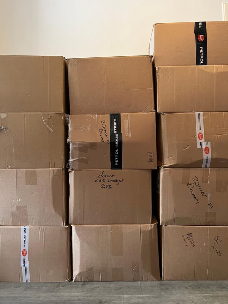 partij handel korte broeken nieuw 4000 stuks, Ophalen, Nieuw