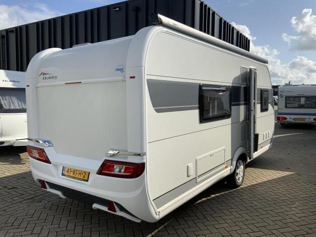 Hobby 540 wfu zeer compleet inclusief stalling, Caravans en Kamperen, Rondzit, Hobby, Frans bed, Particulier