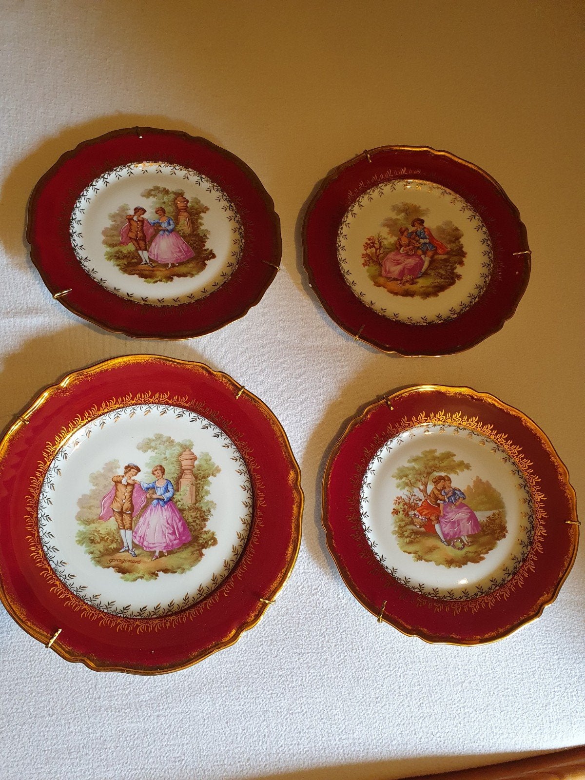 4 Limoges France Rehausse Main borden, Ophalen of Verzenden
