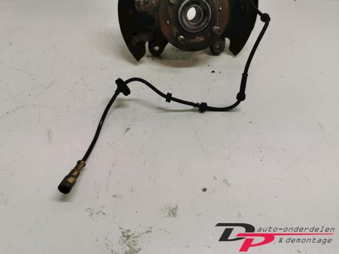 Wielnaaf voor van een MG ZR, Auto-onderdelen, Gebruikt, -, -, Ophalen of Verzenden