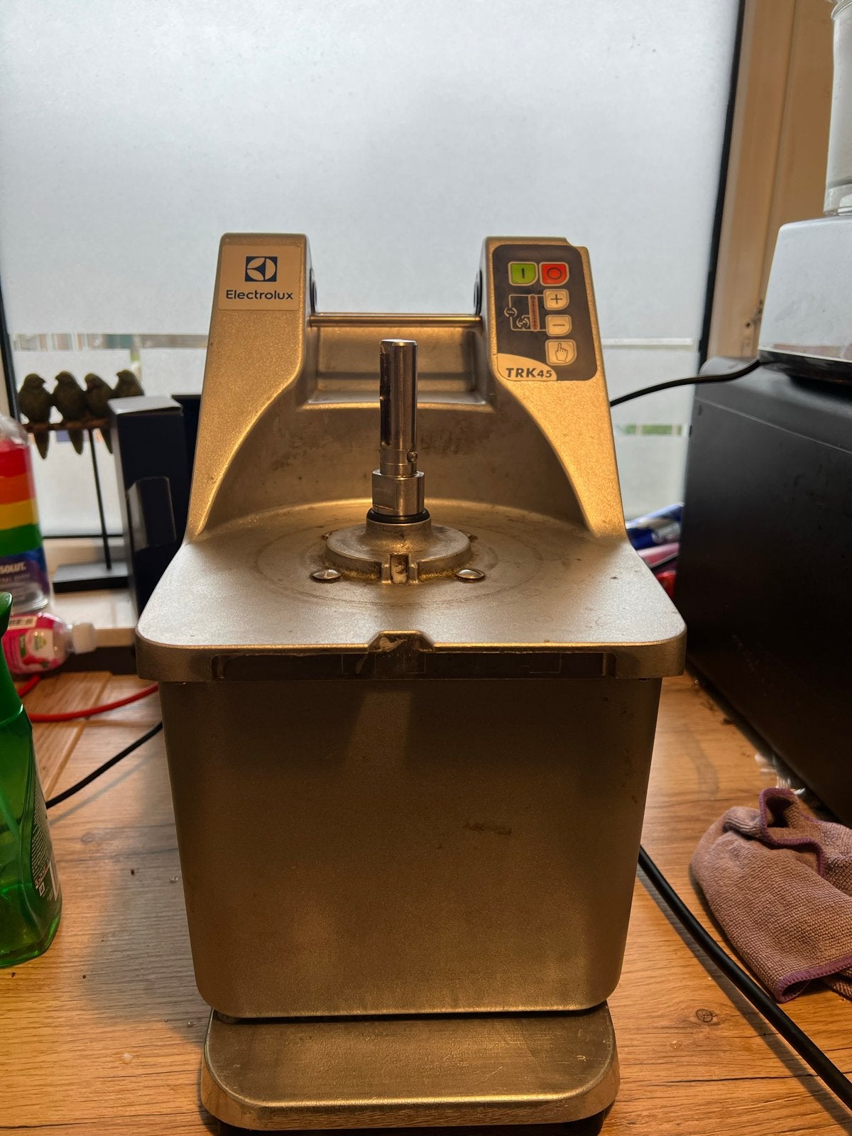 Electrolux TRK45 Professionele Groentesnijder/Foodprocessor, 4 liter of meer, Ophalen, Gebruikt, 3 snelheden of meer
