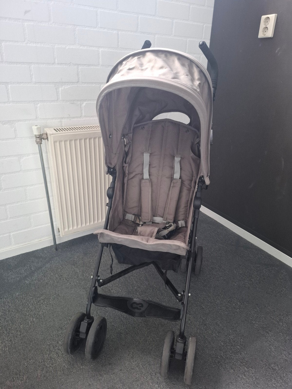 Koelstra Buggy - Compact en Lichtgewicht, Kinderen en Baby's, Buggy's, Ophalen, Gebruikt, Koelstra, Verstelbare rugleuning