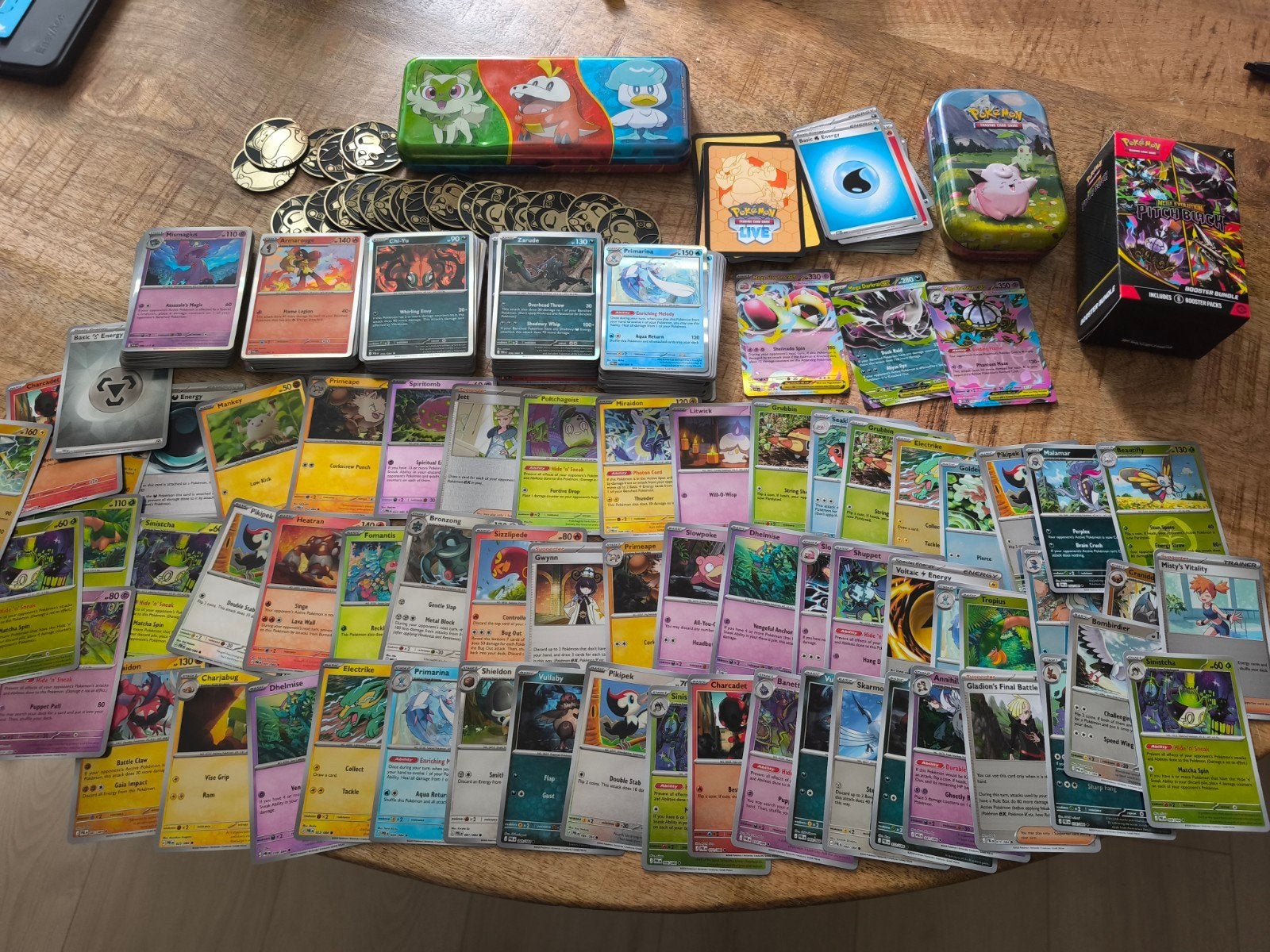 Pokemon verzameling pitch black 300+ kaarten, Hobby en Vrije tijd, Verzamelkaartspellen | Pokémon, Ophalen, Zo goed als nieuw