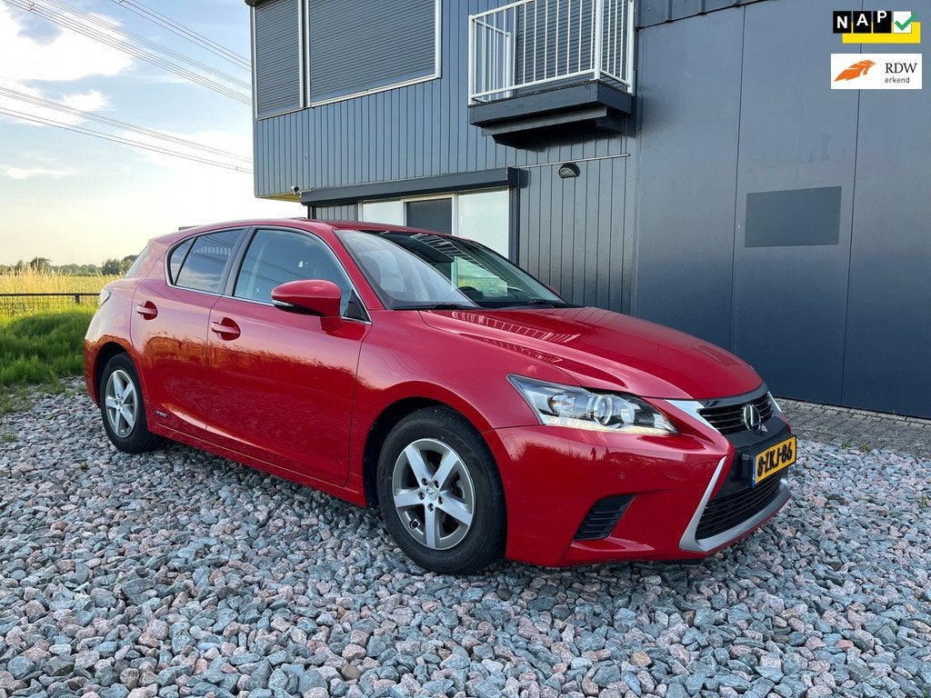Lexus CT 200h, Auto's, Lexus, 1345 kg, 28 km/l, Gebruikt, 4 cilinders