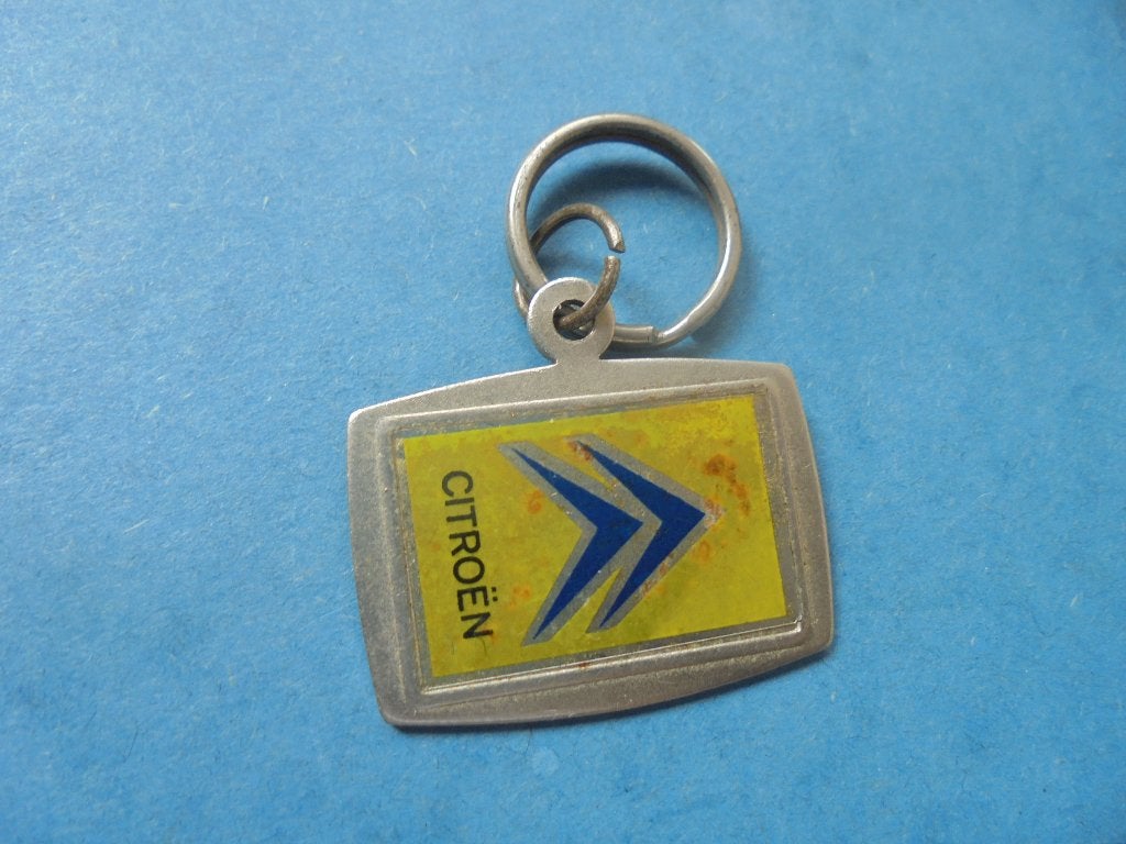 Oude sleutelhanger automerk CITROËN, Verzamelen, Sleutelhangers, Ophalen of Verzenden, Zo goed als nieuw, Transport
