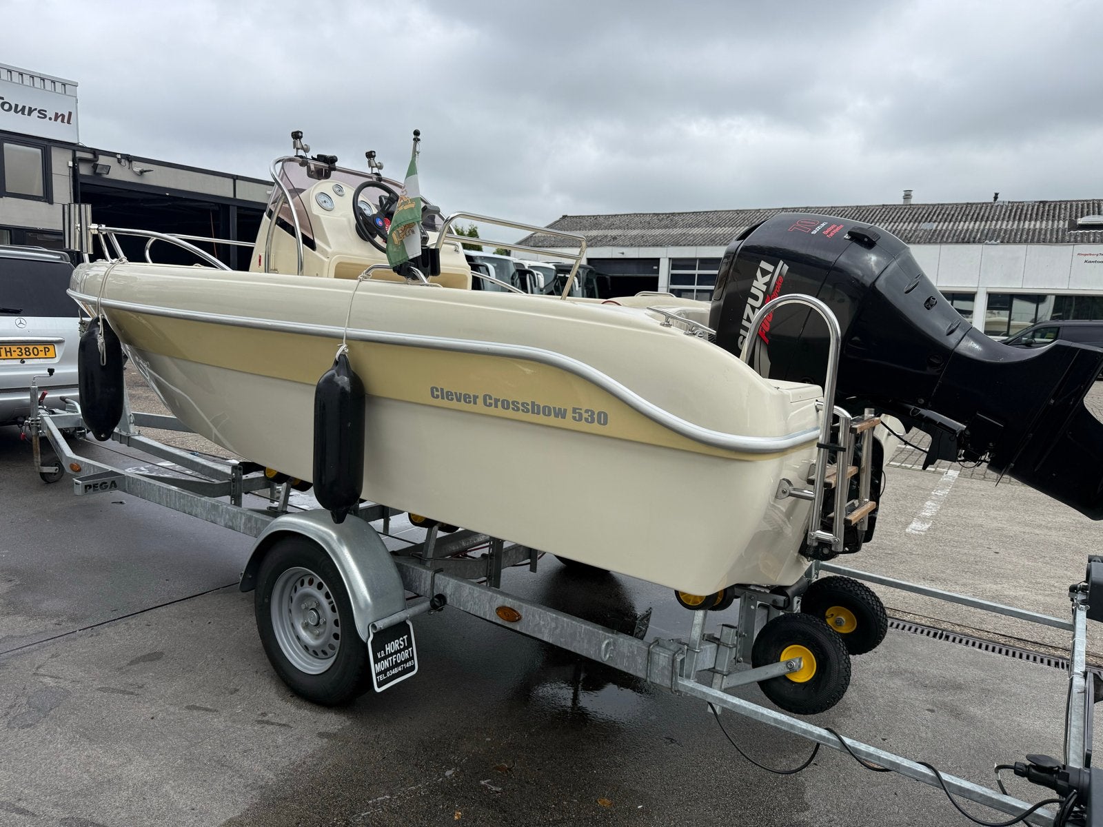 Clever 530 Crossbow + Suzuki 70 PK + Pega Trailer 2024, Watersport en Boten, 70 pk of meer, 70 pk, 5 m, Ophalen of Verzenden