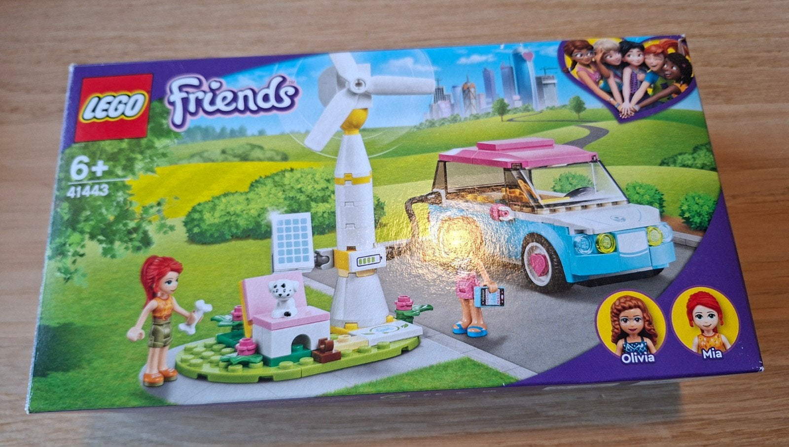 LEGO Friends 41443 - Mia's elektrische auto