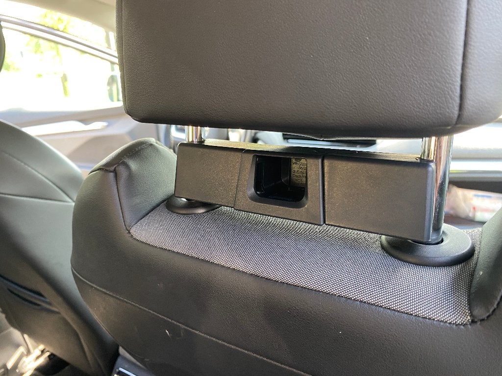 Skoda Smart holder adapter+kleding haak+multimedia houder, Ophalen, Zo goed als nieuw