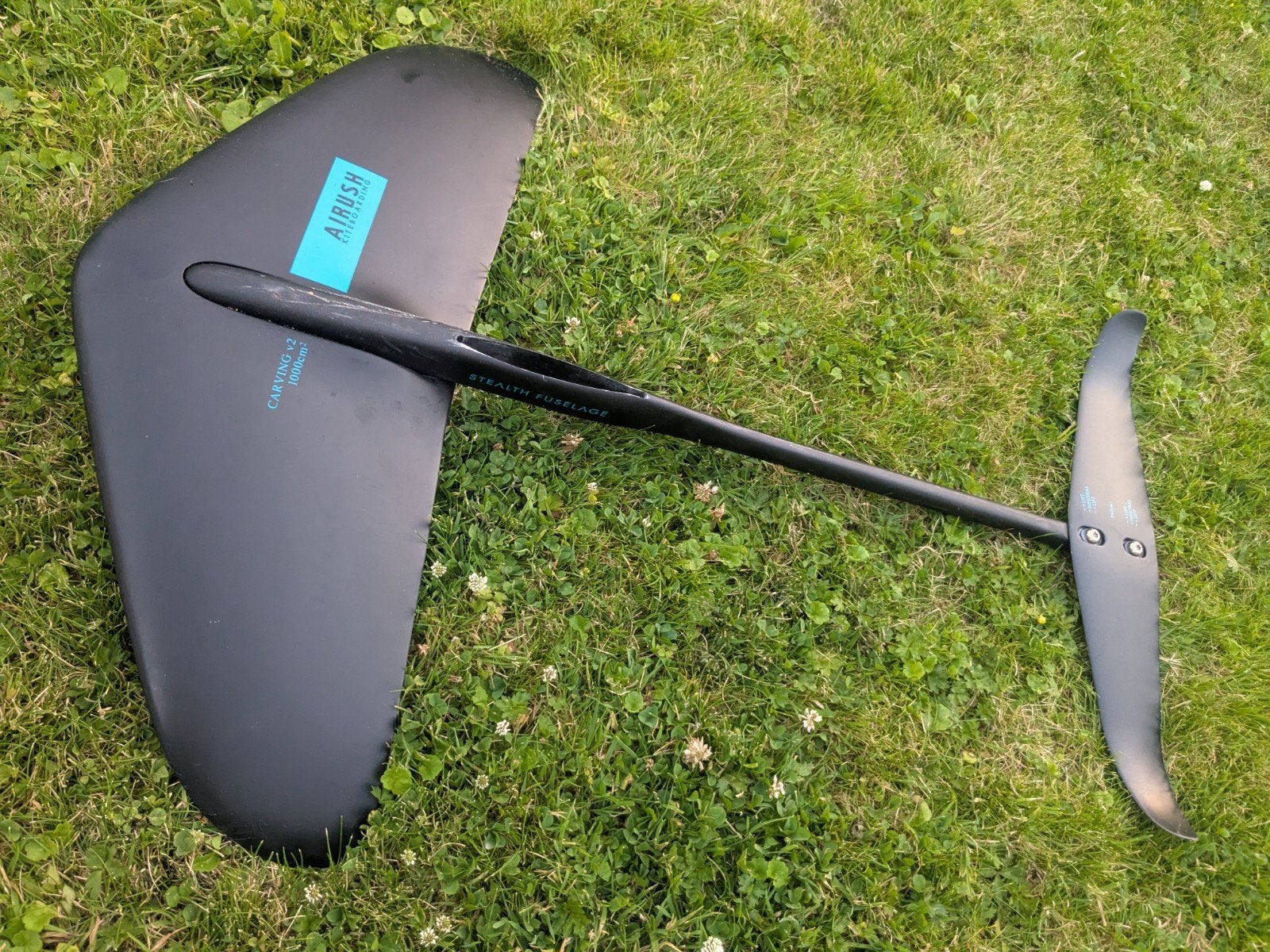 Airush Carving V2 1000cm² Kitefoil met tas, Watersport en Boten, Ophalen of Verzenden, Gebruikt, Overige typen